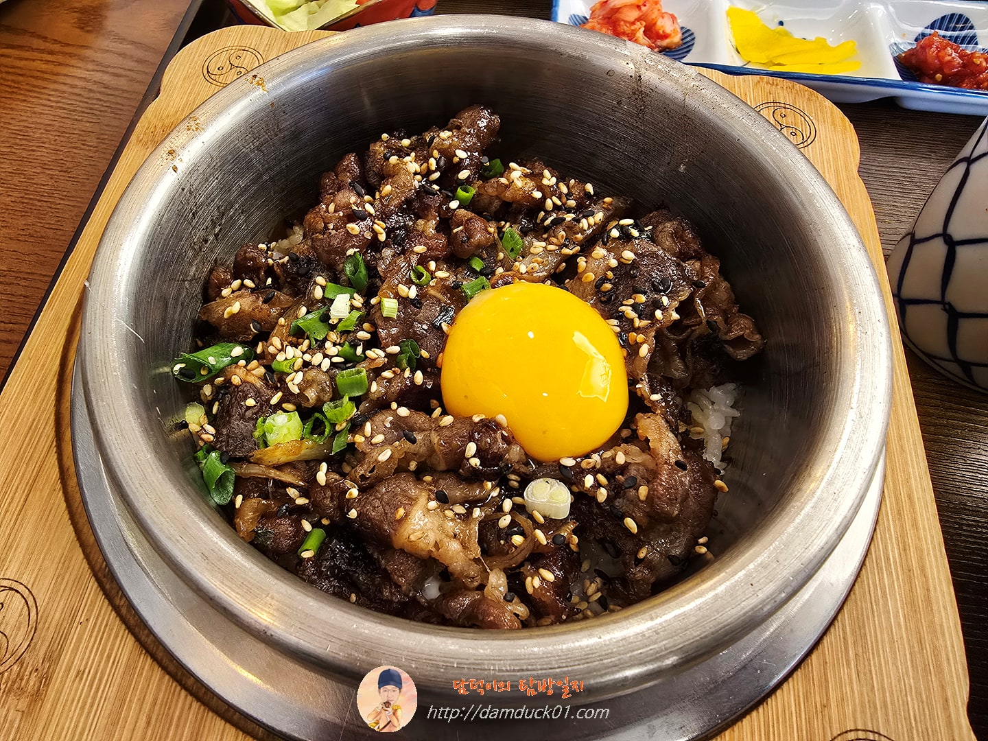 우삼겹솥밥
