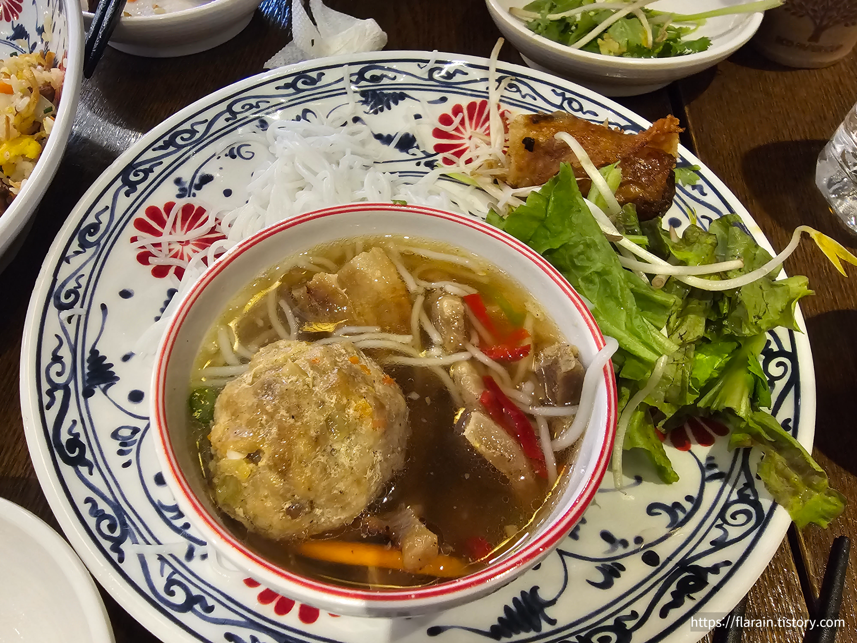 인사동 플러스84 베트남음식점