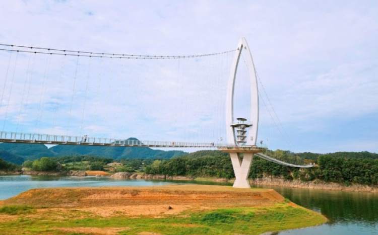 옥정호 출렁다리