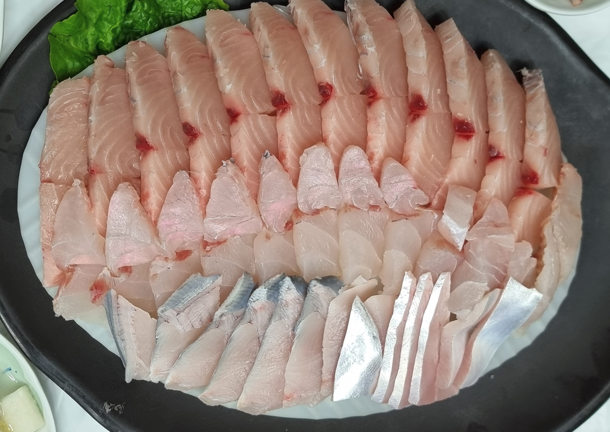 위부터 삼치, 민어, 병어순, 무번지, 여수, 전라도