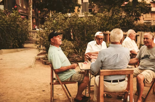 기초연금을 수령한 노인들 1