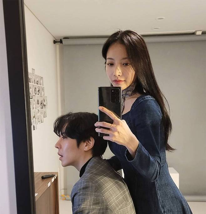 최수정은 누구? 박태준 전 아내이자 화사 절친