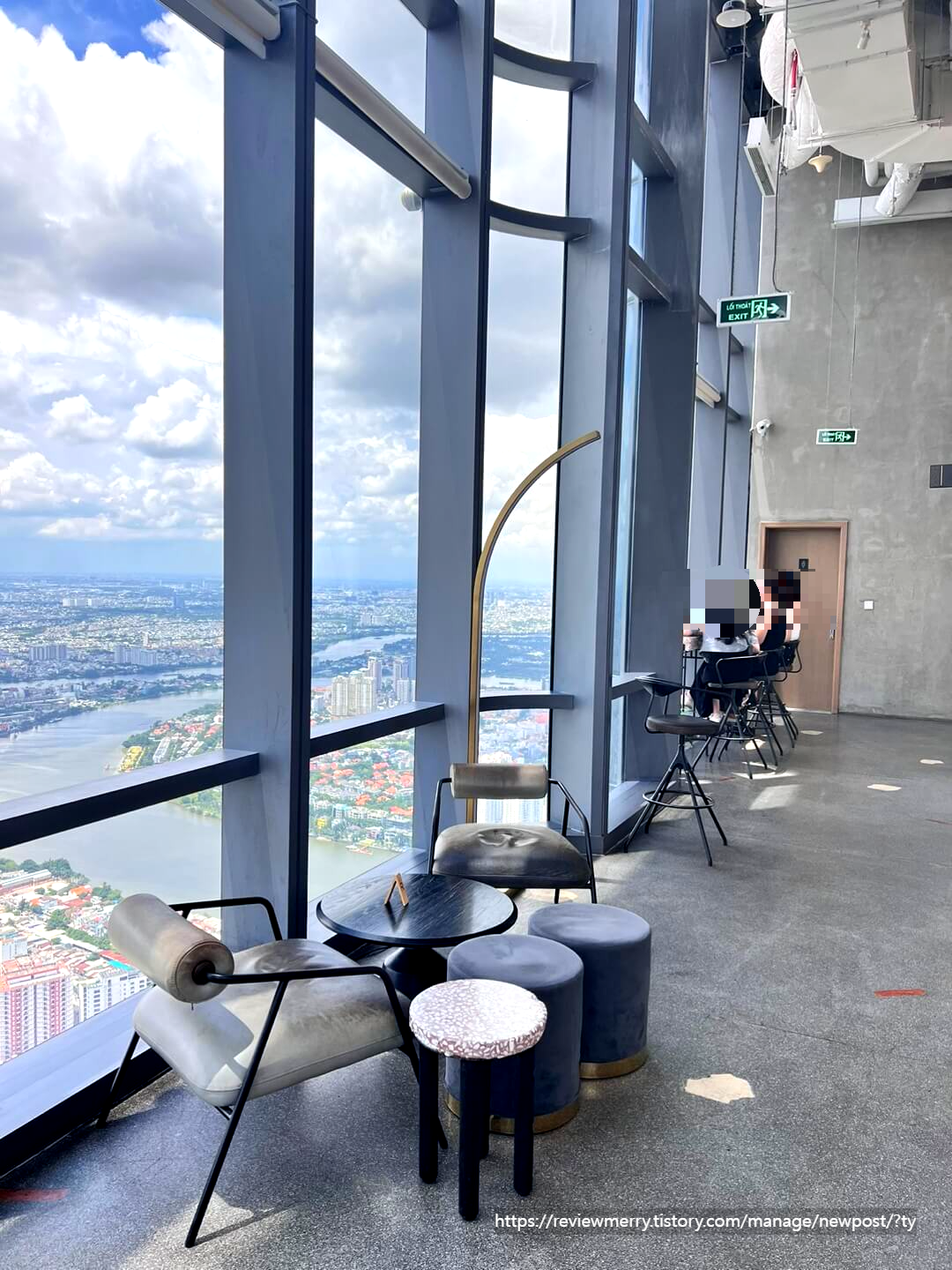 카페 내부 모습