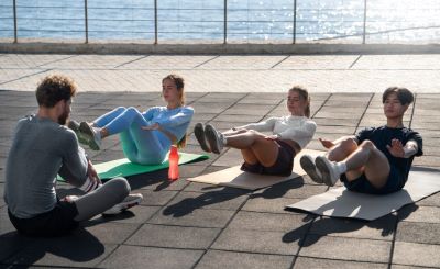 타바타 운동하는 사람들