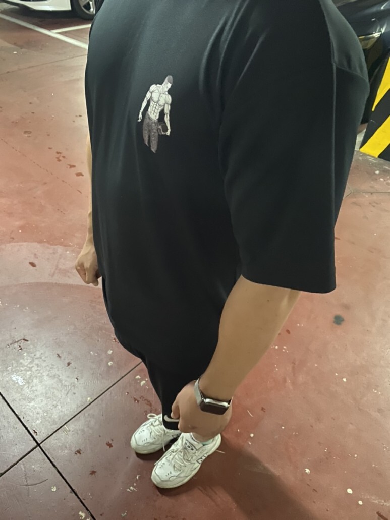 데일리 룩(오뭘입)_야생마 티셔츠&#44; 노멀씨 티셔츠&#44; 나이키 반바지&#44; 뉴발란스 608 스니커즈&#44; 꿀조합코디&#44; OOTD