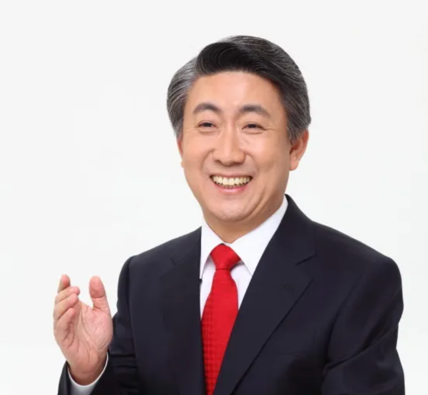 이동관 프로필