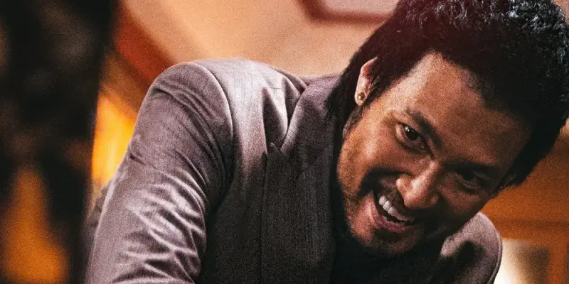 리키역을 연기하는 배우 아오키 무네타카