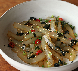 청포묵 김가루무침