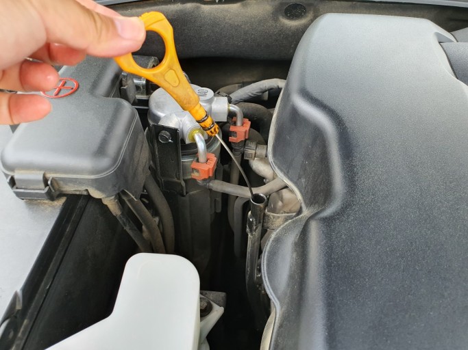 엔진오일-딥스틱