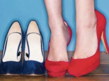 파란색, 빨간색 구두