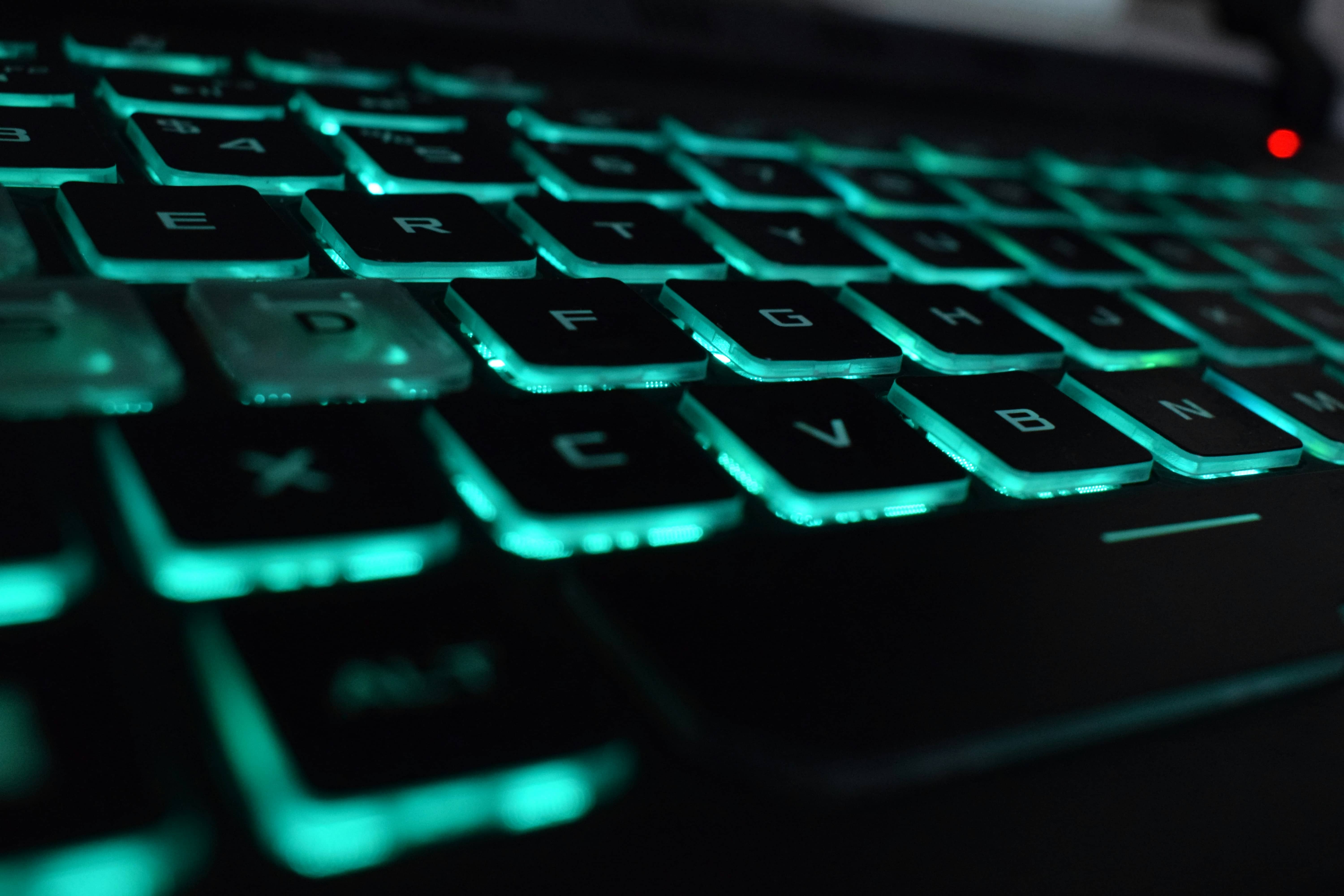 현재 우리가 사용하는 기술의 기원: 오늘날의 혁신을 만든 10가지 발명 🛠️🔬