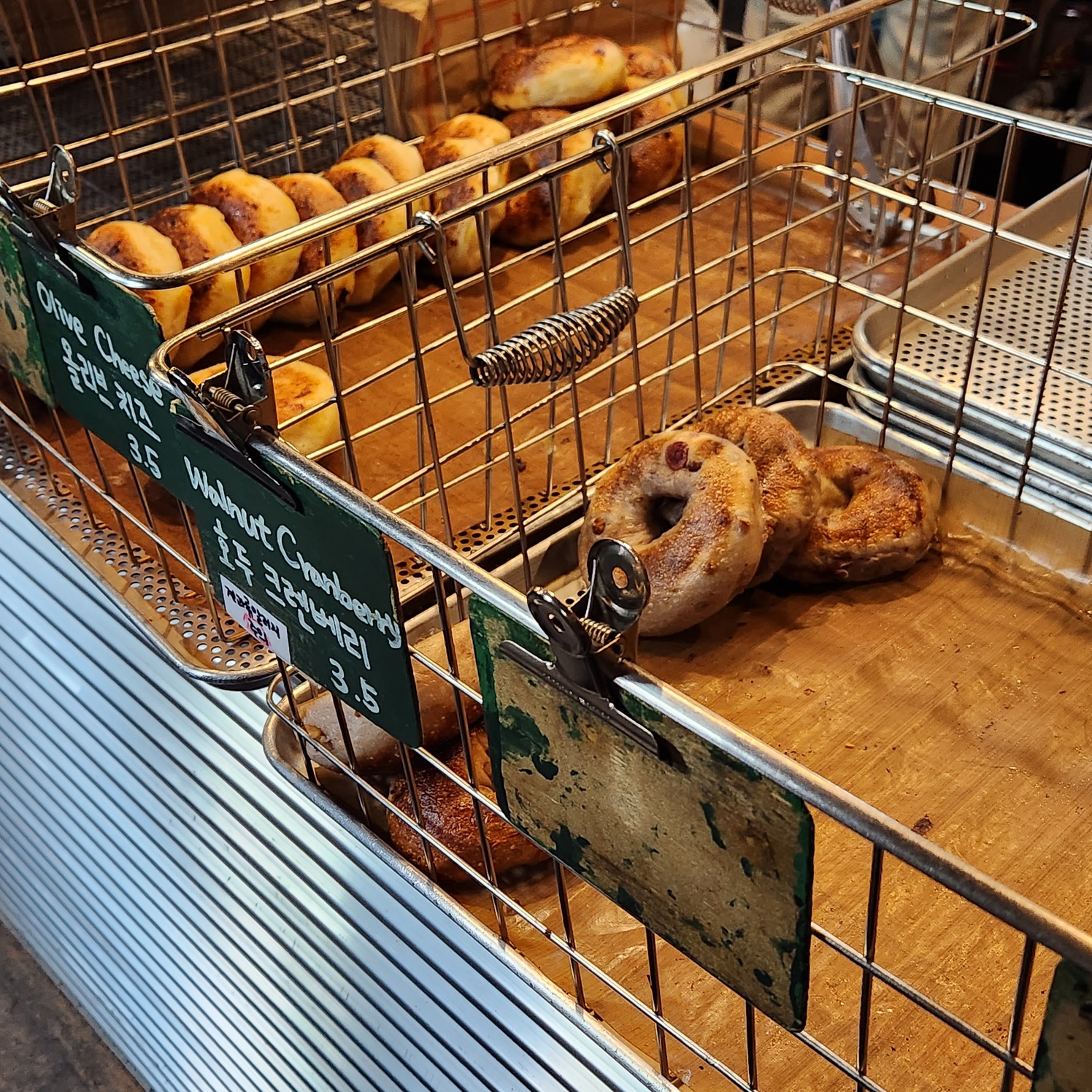 진열되어있는 빵