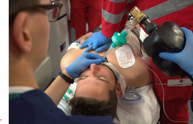 CPR vs 심장 압박의 차이점과 올바른 시행 방법