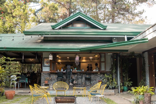 부담 없는 물가와 다양한 장기 체류 옵션