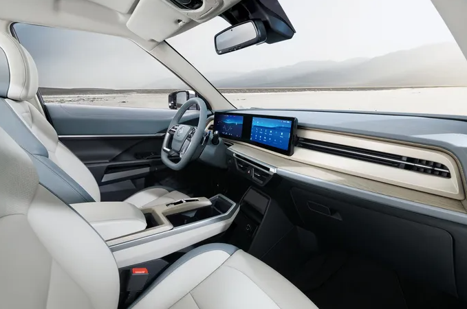 토레스 EVX 내부