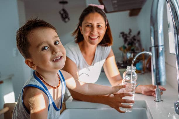 필터를 이용한 물 정화 실험: 집에서 할 수 있는 과학 놀이