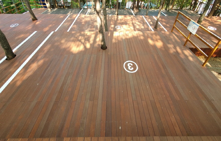 거제 자연휴양림 야영데크