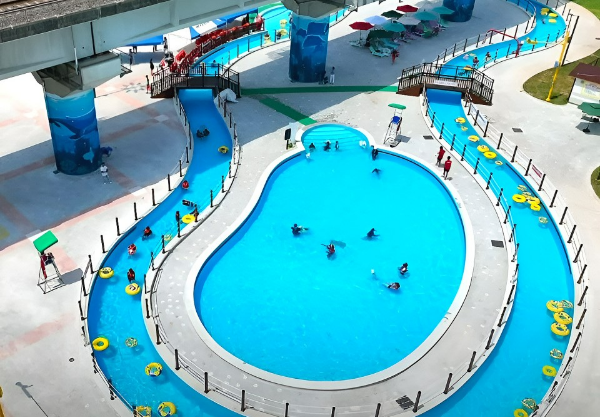 호구포역 물놀이시설인 남동 물빛놀이터의 전체 시설 사진