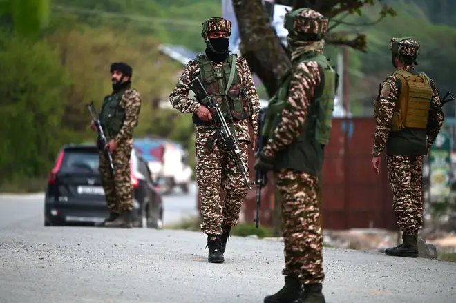 인도령 카슈미르의 복잡한 정치적·역사적 배경