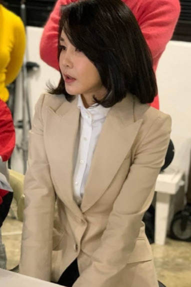 김건희 슬리퍼