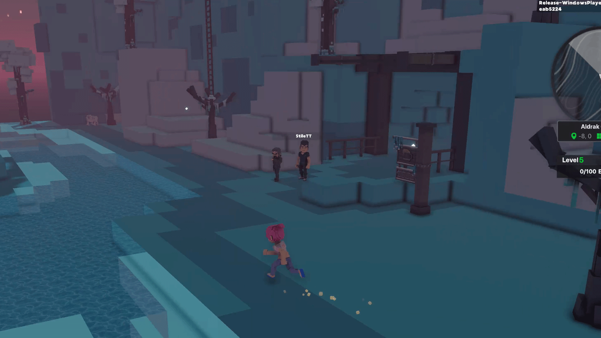 절벽 아래 동굴로 들어가는 입구이다.