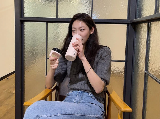 공승연 사복