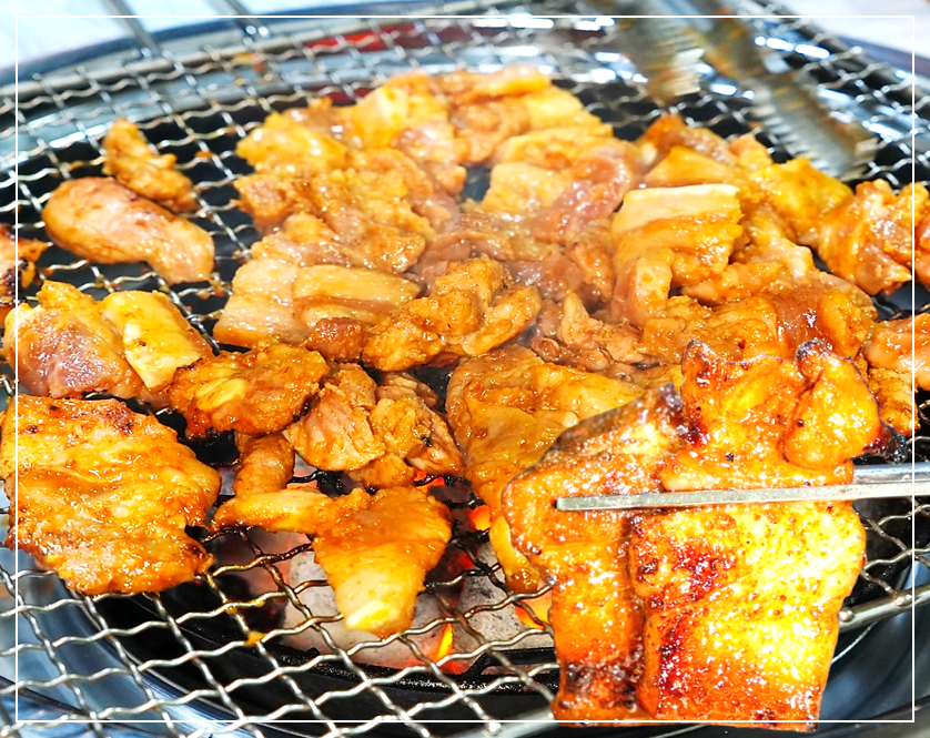 홍천 제일숯불구이의 고추장삼겹살 클로즈업