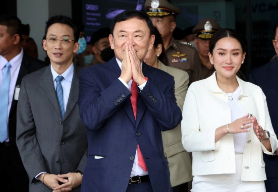 22일 귀국한 탁신 전 총리