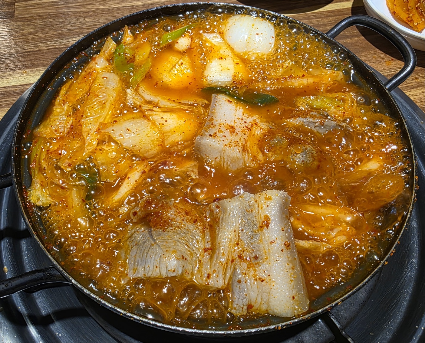 앞다리 큰 두덩이