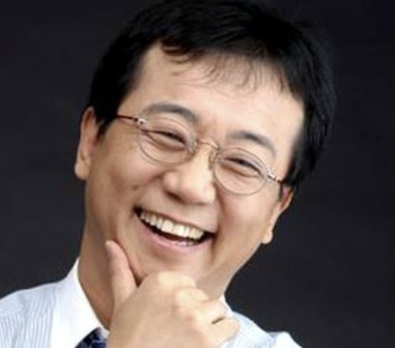 위일청 프로필