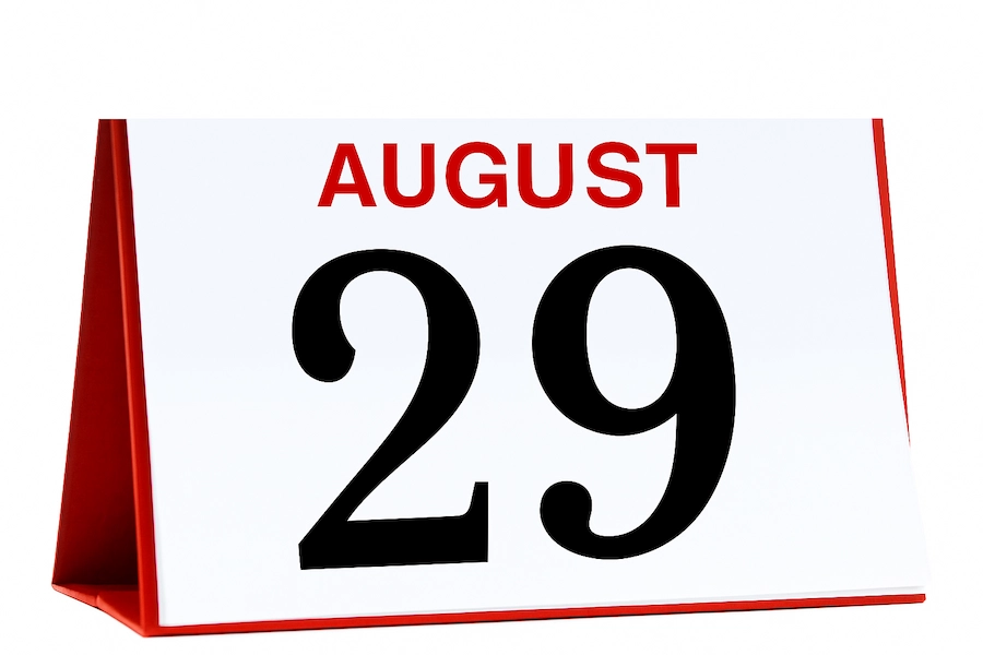 8월 29일