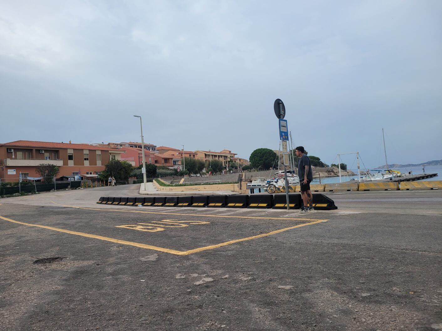 팔라우 버스정류장