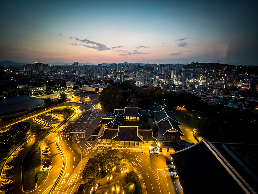 신라호텔 서울 디럭스더블룸 영빈관 뷰 새벽