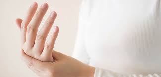 손가락 끝이 저린 이유