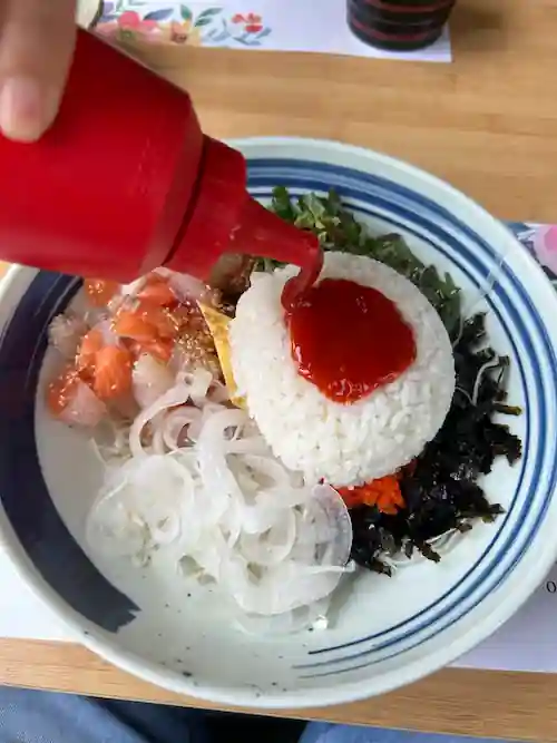 초장을 기호에 맞게 적당히 넣어준다