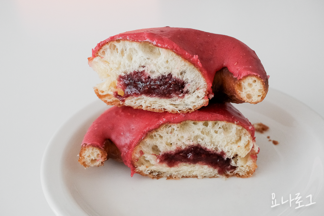 도넛맛집 도넛드로잉 드로잉도넛 판교도넛 미금도넛 분당도넛 판교카페 판교카페추천 미금카페 미금카페추천 분당카페 분당카페추천 분당브런치 판교브런치 브런치카페추천 초코도넛 피넛도넛 라즈베리도넛 우유생크림도넛