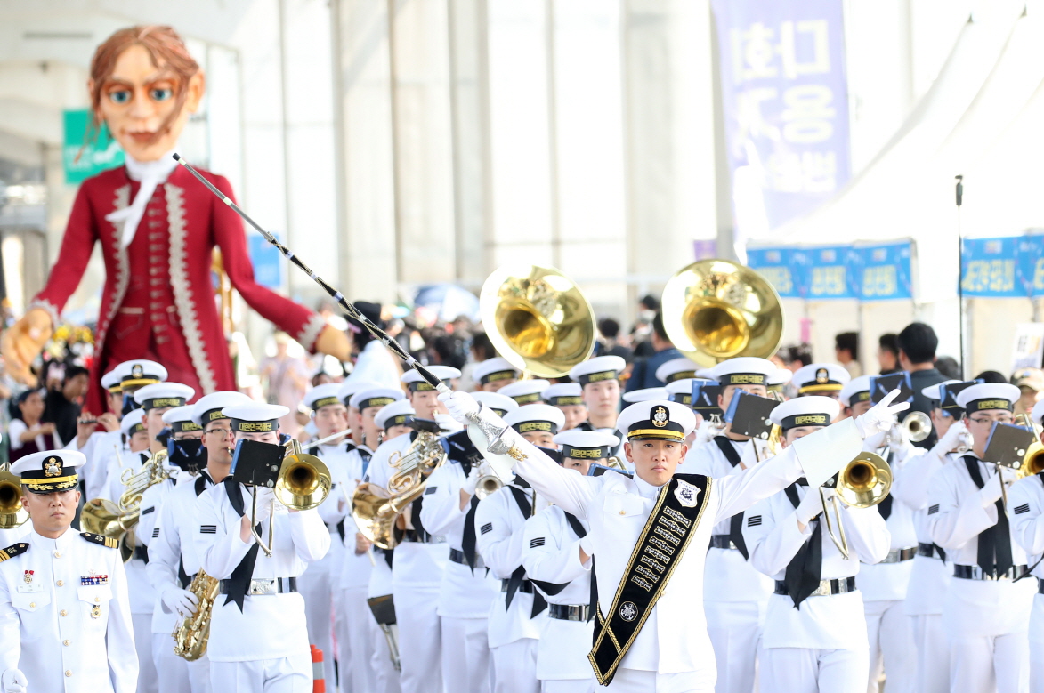 [5월~ 6월 축제]2025 차 없는 잠수교 뚜벅뚜벅 축제❘기간, 일정, 프로그램, 체험 공간 사전예약방법, 주변 즐길거리