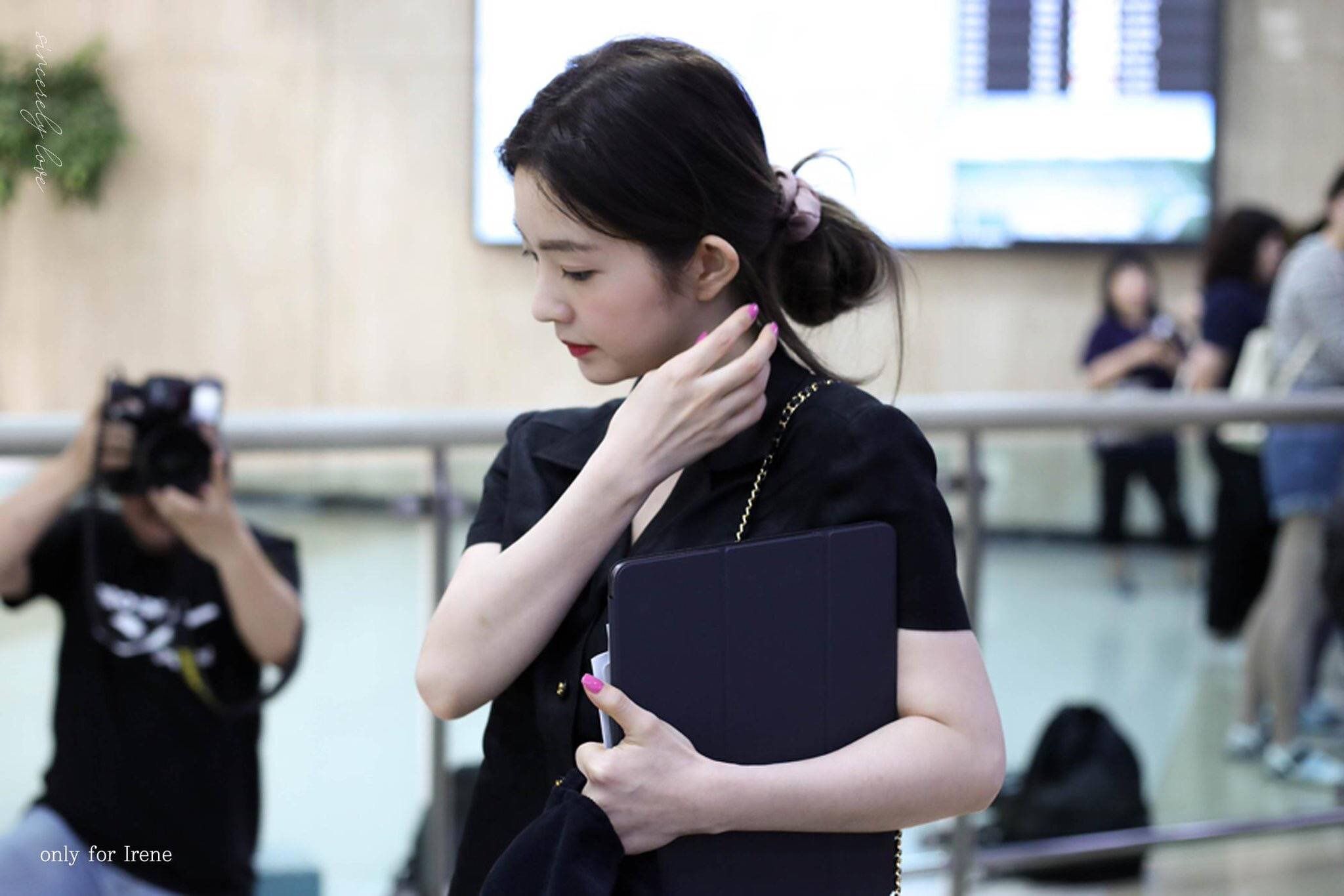 레드벨벳 아이린 고등학교 졸업사진