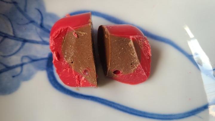 꼬모쌤쁘레-하트-초콜릿-비주얼