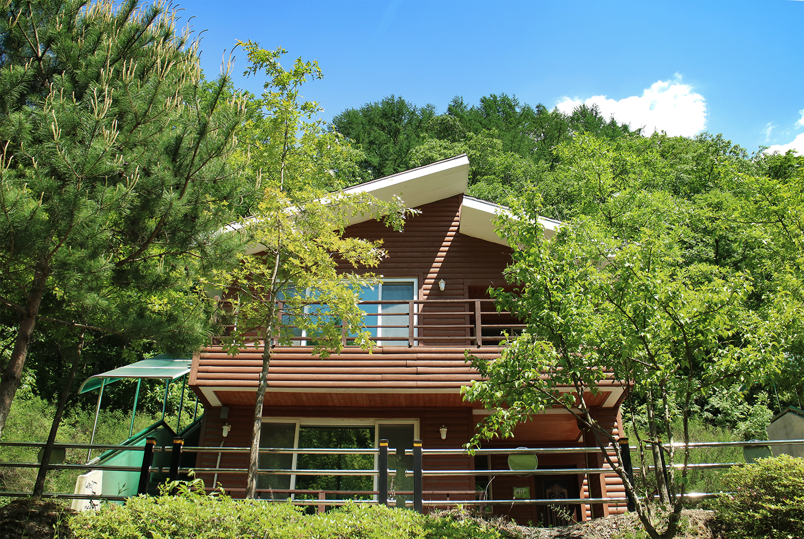 충북 음성 백야 자연휴양림 예약 여행 숙소 주변 단풍 명소 계곡 트레킹 등산 할인 날씨 정보