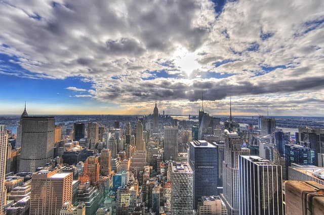 구름 감상의 역사: 고대부터 현대까지 인류와 하늘의 이야기