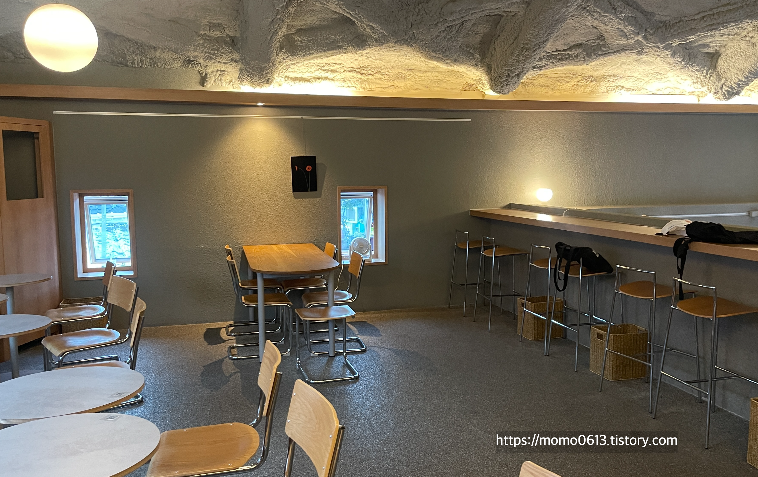 카페 2층 내부 모습