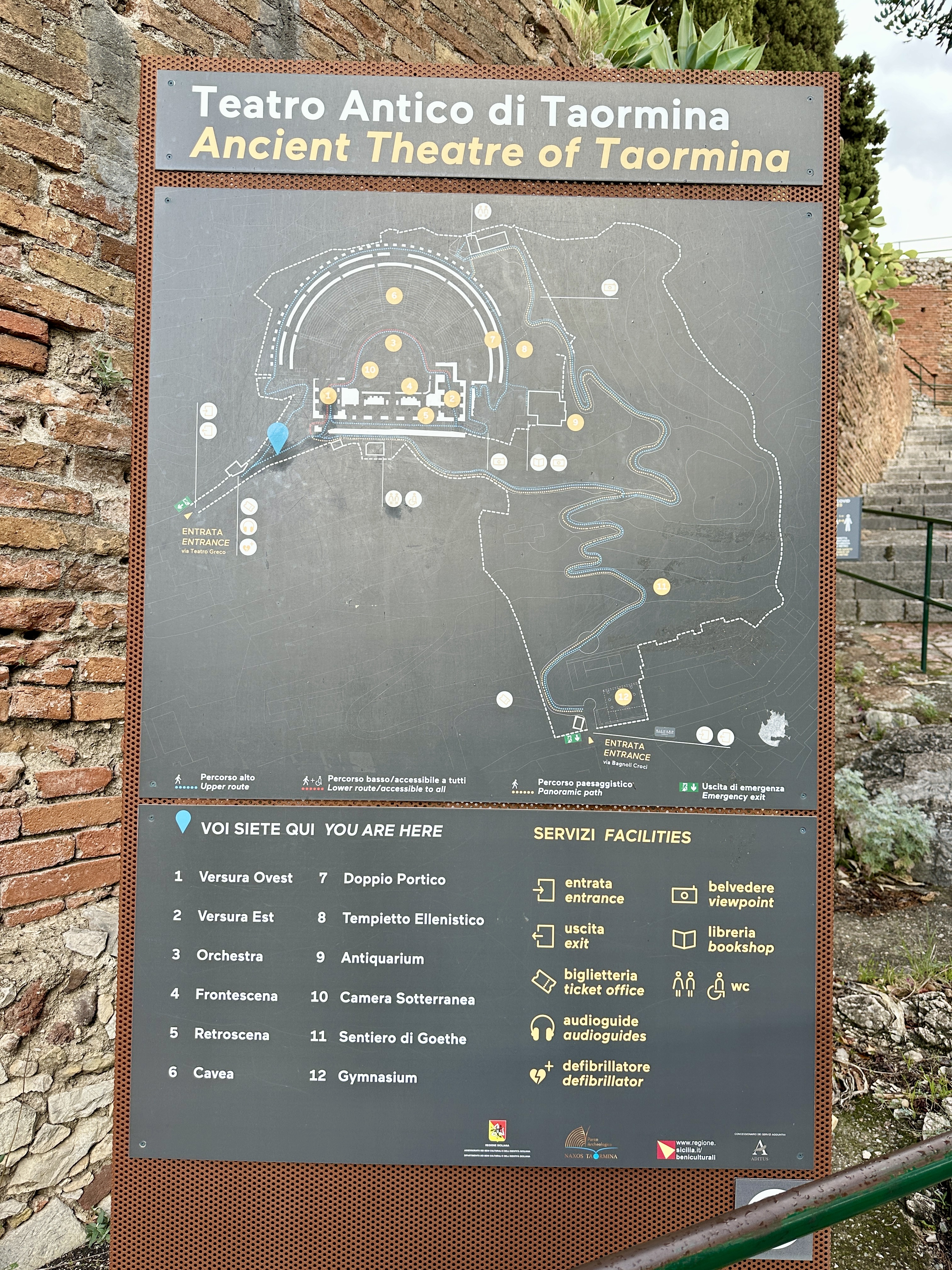타오르미나 그리스 고대 원형 극장 소개 및 약도