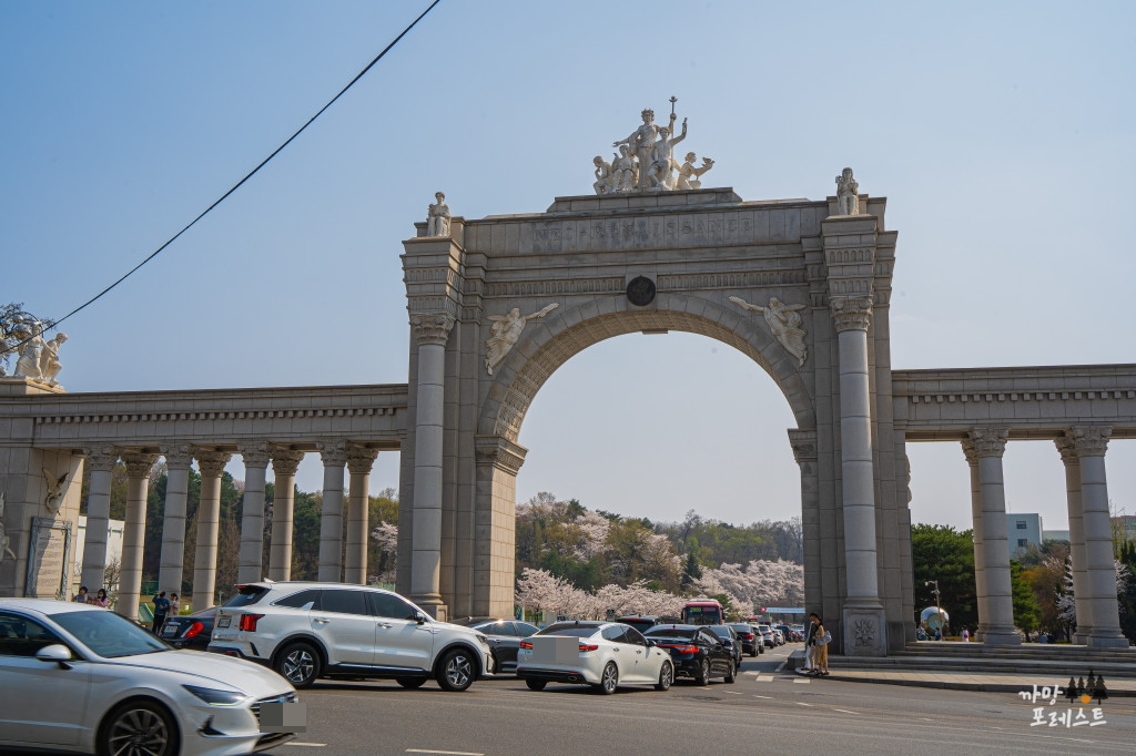 경희대 국제 캠퍼스 입구