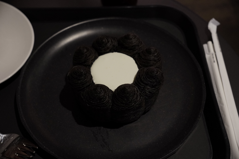 01-피크-누데이크-빵 마즈카포네-치즈