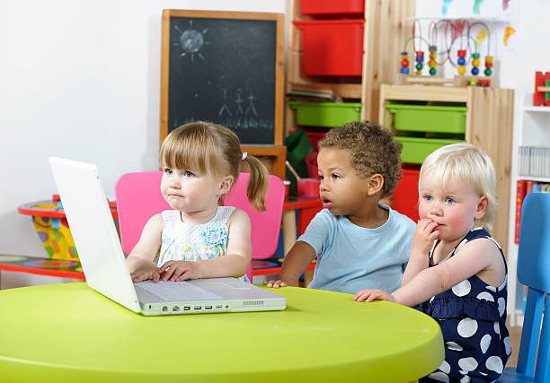 유아 발달과 미디어의 만남