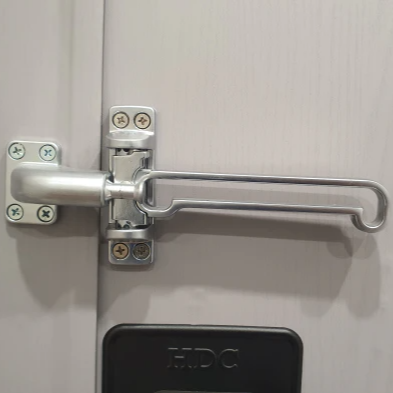 양문형-현관문-보조잠금장치