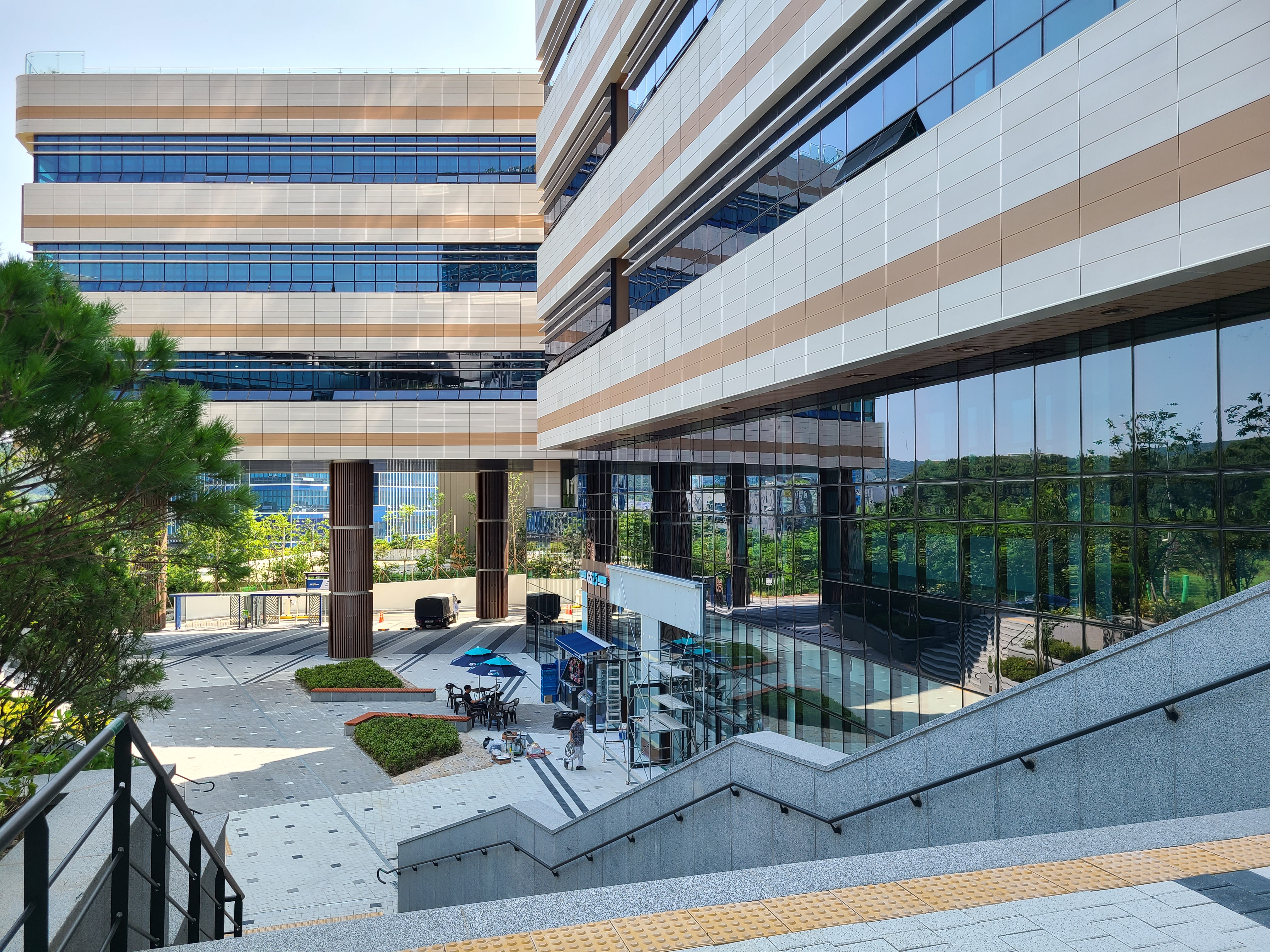 광교 플렉스데시앙 외관 및 주변환경2