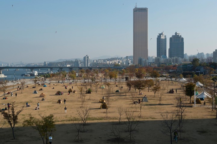 여의도-한강공원-그늘막-텐트-전경