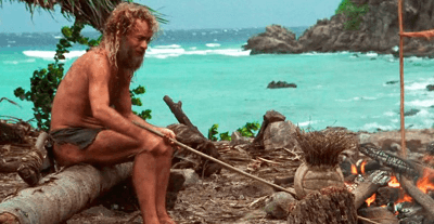 불을 지펴서 음식을 구어먹는 주인공 척